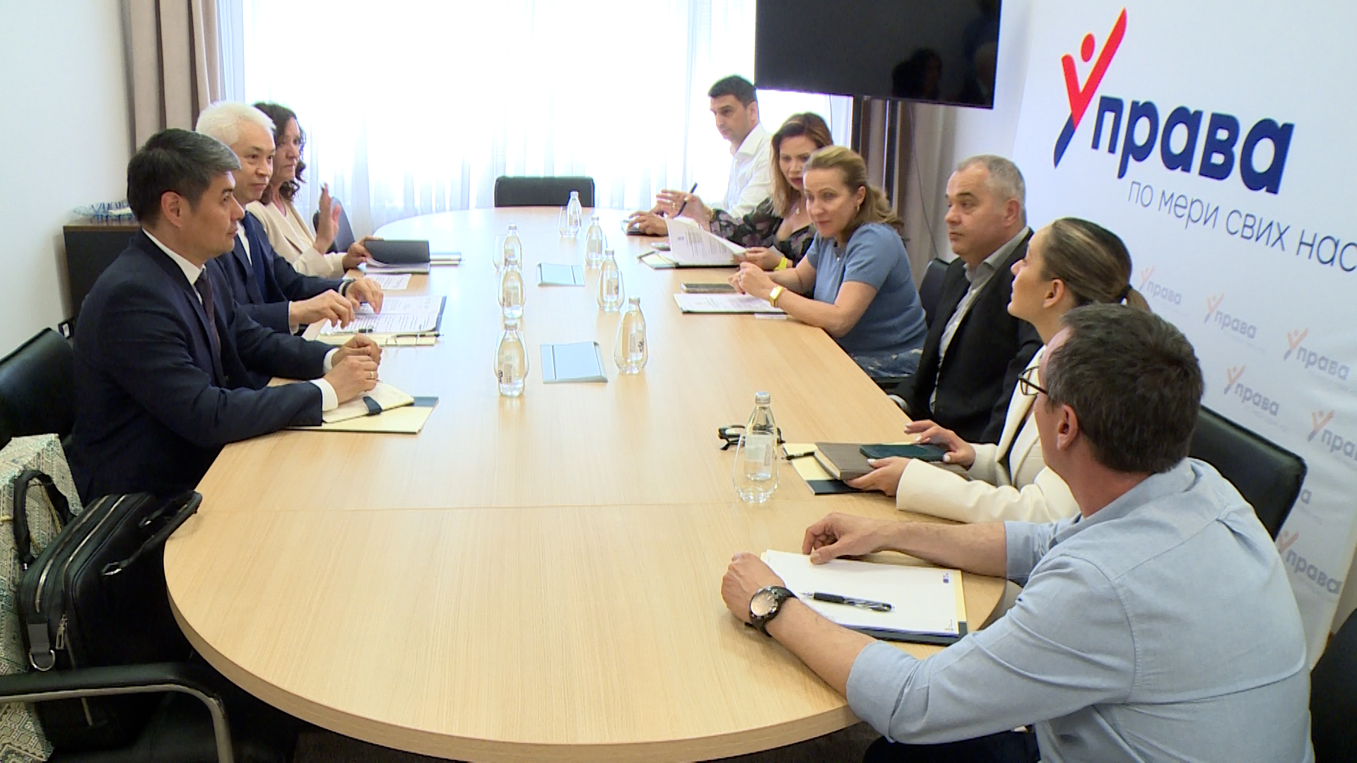 Beograd, ministarka drzavne uprave i lokalne samouprave Snezana Paunovic sastala se ambasadorom Kazahstana Madijem Atamkulovim, pokrivanje Beograd, ministarka drzavne uprave i lokalne samouprave Snezana Paunovic sastala se ambasadorom Kazahstana Madijem Atamkulovim, pokrivanje